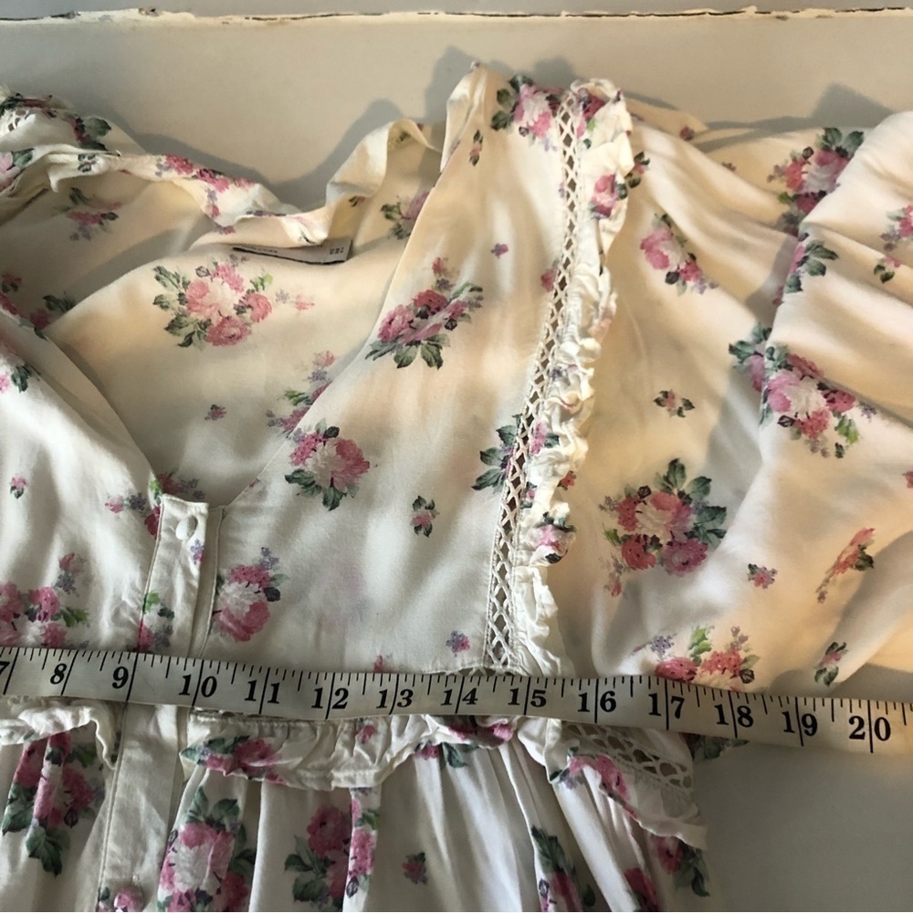 asos floral mini romantic print puff sleeve dress embroidery V-neck button front - Picture 6 of 16